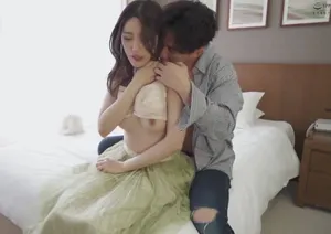 Gã chồng thì mãi mê làm việc còn vợ thì mãi mê tìm trai để thỏa mãn nhục dục